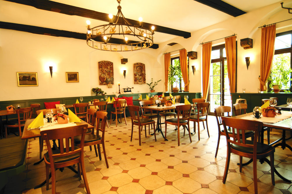 Gasthaus Zum Schwan Oschatz Exterior foto